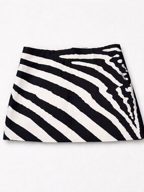 Zebra-Pattern Mini Skirt in Black & White